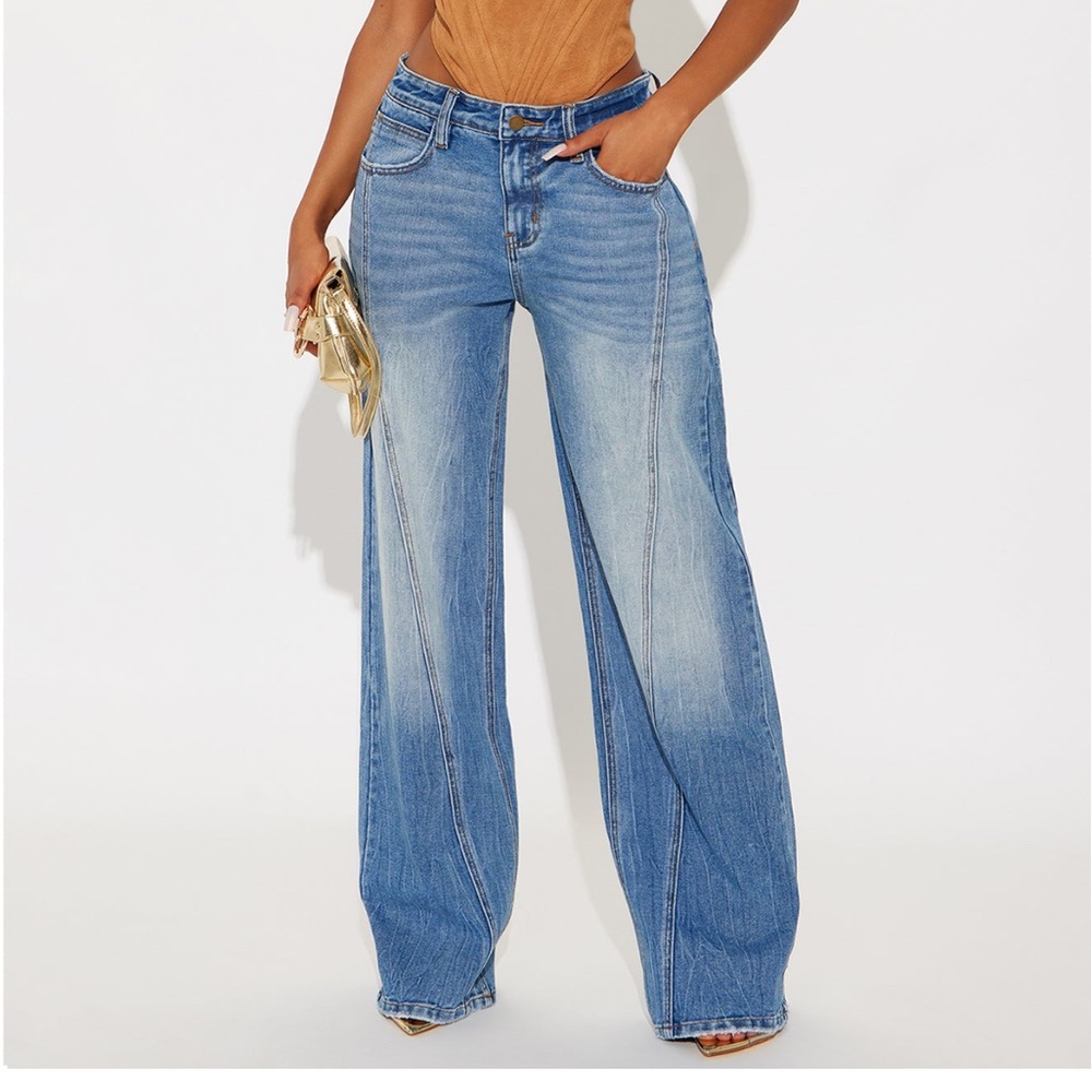 Straight Leg Jeans - Vintage Wash